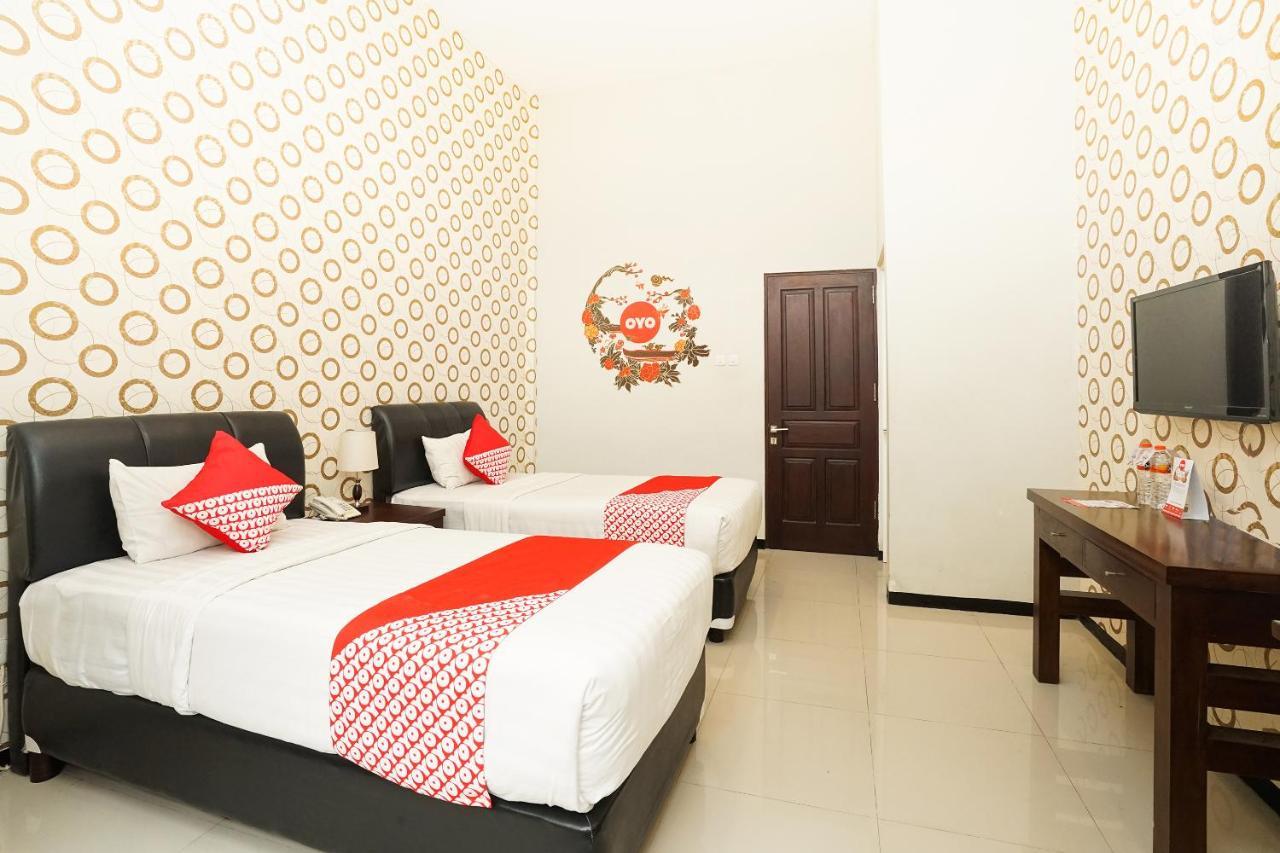 Oyo 282 Putri Utari Residence Malang Dış mekan fotoğraf