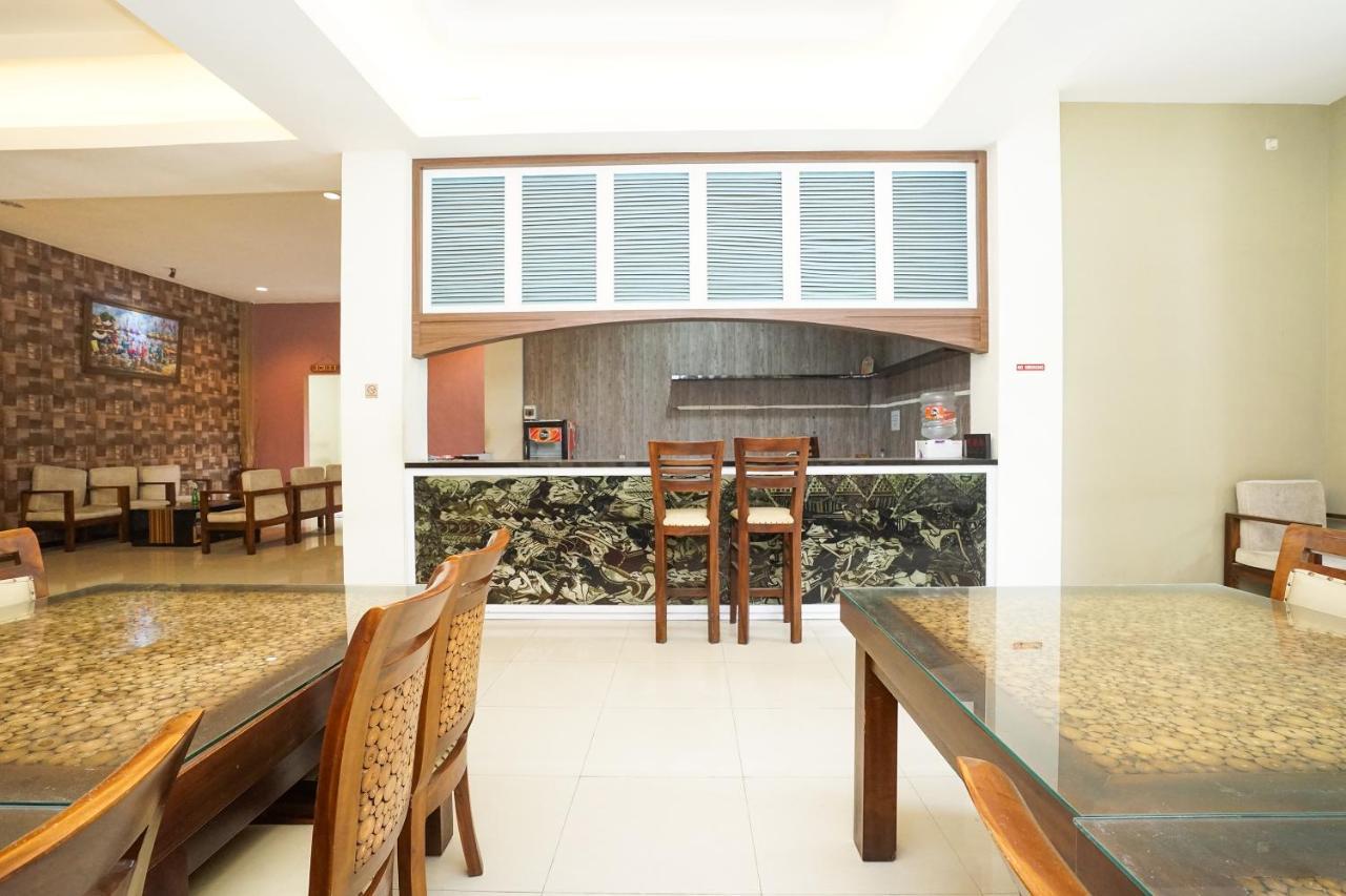 Oyo 282 Putri Utari Residence Malang Dış mekan fotoğraf
